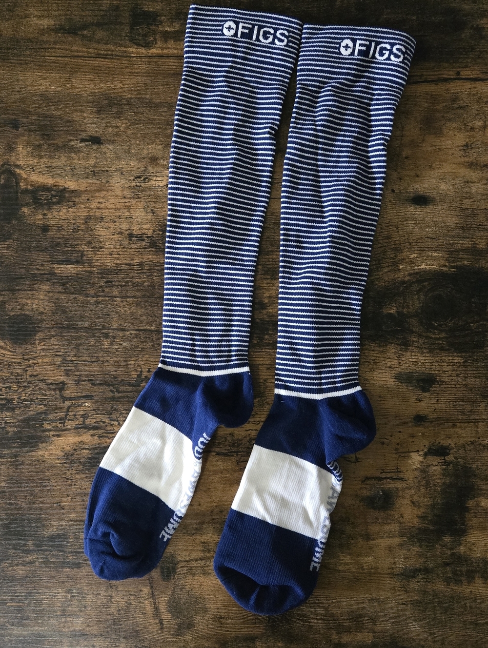 New Figs Compression Socks Actual Size M/L